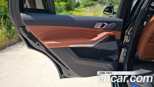 BMW X7 2025 — Photo 7/31