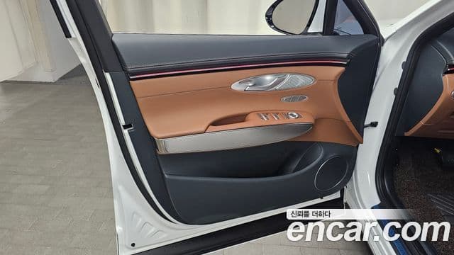 Genesis GV70 2026 — Şəkil 20/32