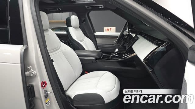Land Rover Range Rover Sport 2025 — Photo 6/20