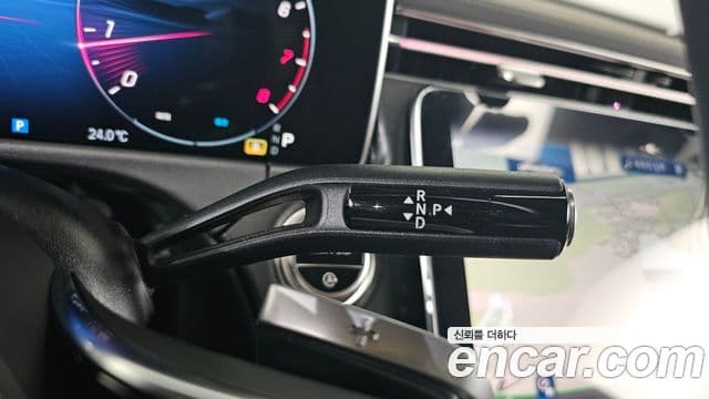 Mercedes-Benz E-Class 2025 — ფოტო 9/20