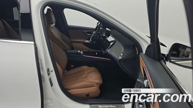 Mercedes-Benz E-Class 2025 — Photo 20/30