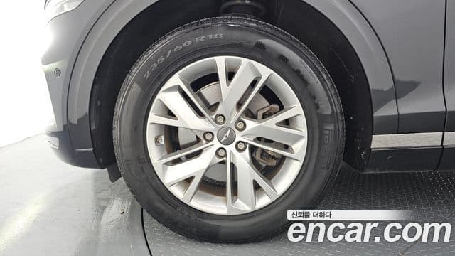 Genesis GV70 2021 — ფოტო 5/20