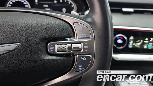 Genesis GV70 2021 — ფოტო 16/20