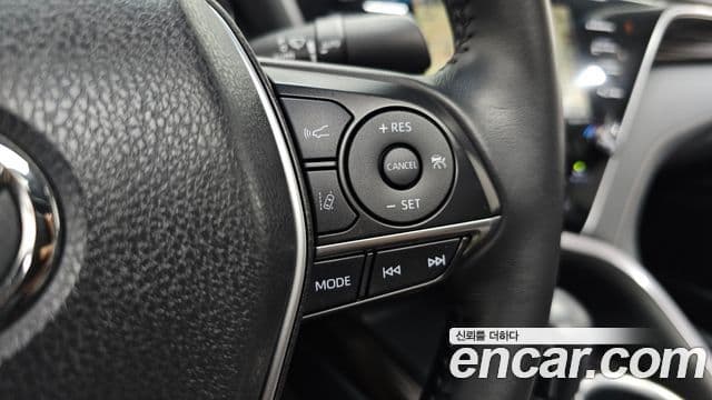 Toyota Camry 2018 — Şəkil 16/20