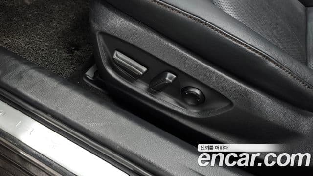 Toyota Camry 2018 — Photo 15/35
