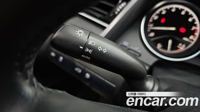 Toyota Camry 2018 — Photo 8/35
