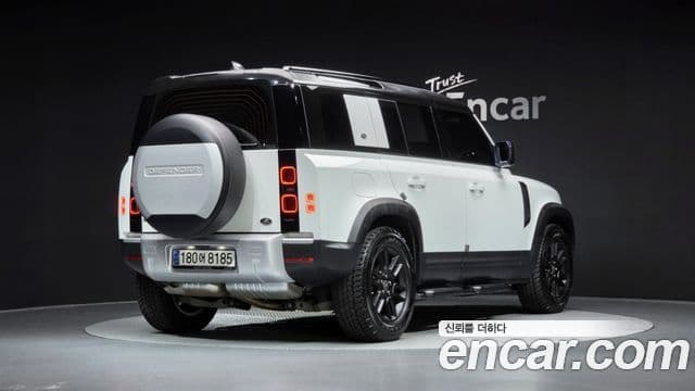 Land Rover Defender 2020 — ფოტო 6/20