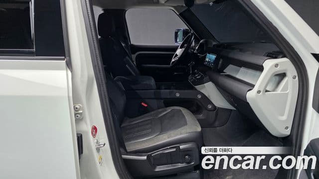 Land Rover Defender 2020 — ფოტო 3/20