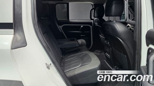 Land Rover Defender 2020 — ფოტო 17/20
