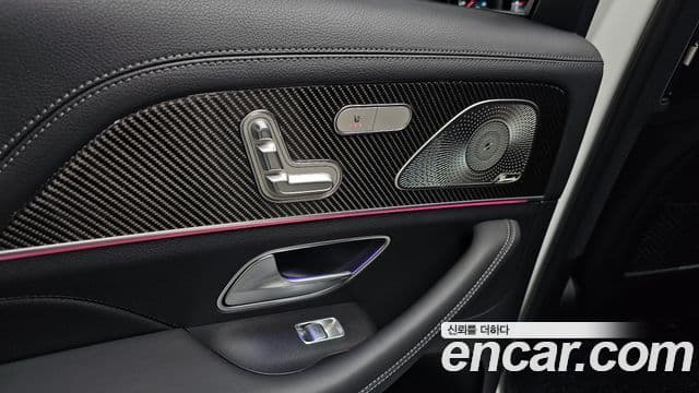 Mercedes-Benz GLE-Class 2022 — Фото 19/20