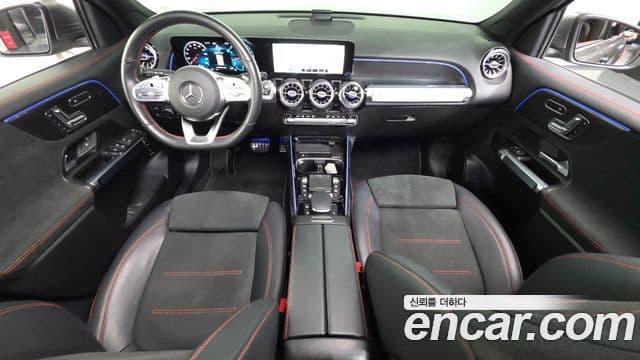 Mercedes-Benz GLB-Class 2021 — Şəkil 7/20