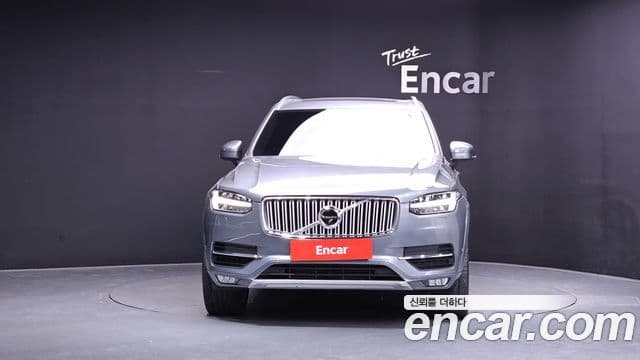 Volvo XC90 2019 — ფოტო 3/20