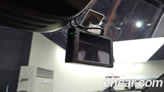 Volvo XC90 2019 — Photo 28/35