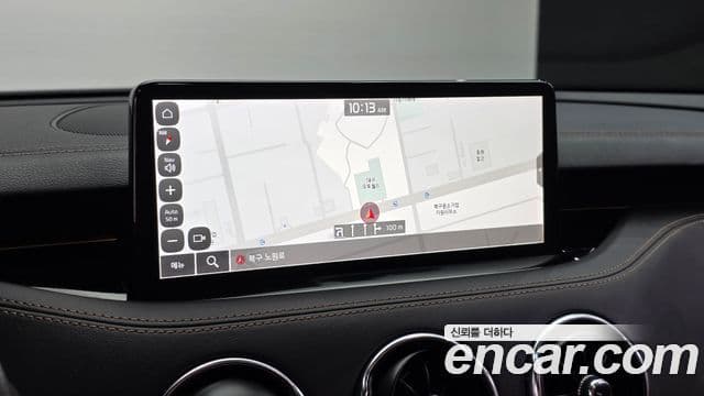 Kia Stinger 2023 — ფოტო 13/20
