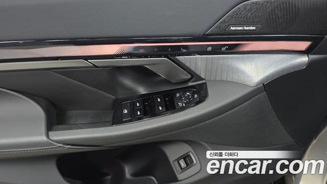 BMW 5 Series 2025 — ფოტო 20/20