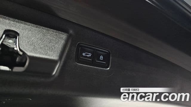 Hyundai Santa Fe 2024 — Şəkil 19/20