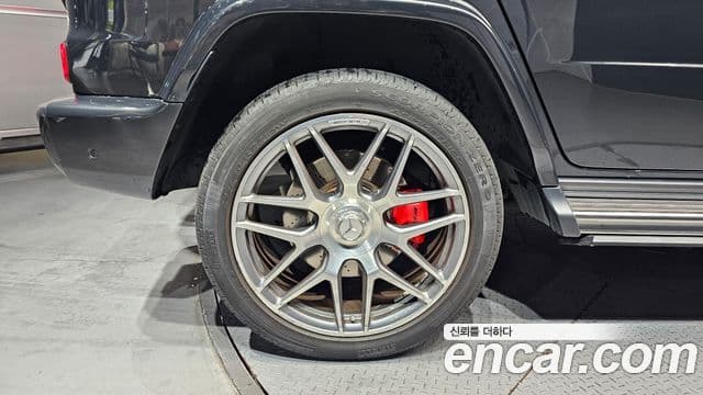 Mercedes-Benz G-Class 2023 — ფოტო 5/20