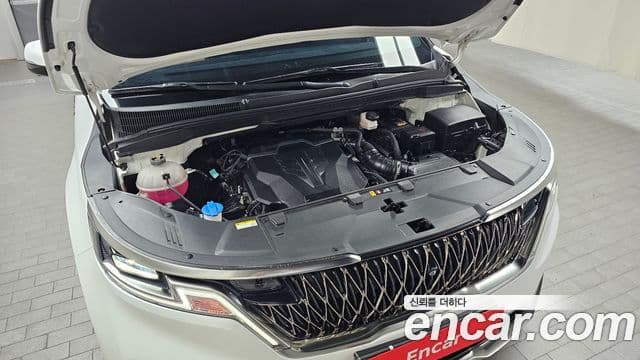 Kia Carnival 2023 — фото 6 из 20