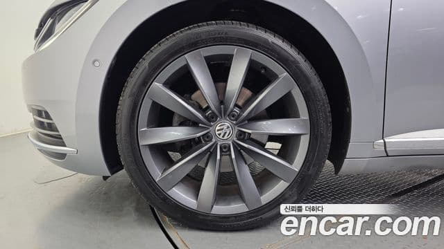 Volkswagen Arteon 2020 — ფოტო 5/20