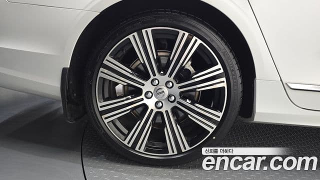 Volvo S90 2023 — ფოტო 4/20