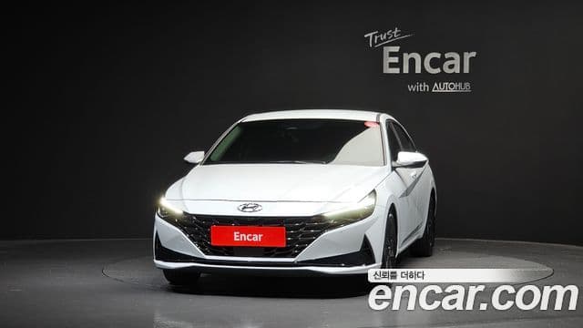 Hyundai The New Avante Hybrid 2022 — ფოტო 3/30