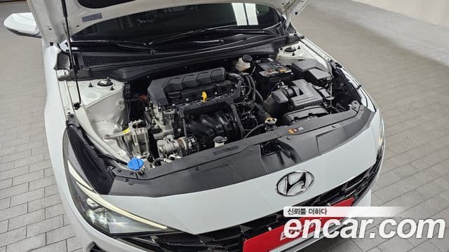 Hyundai The New Avante Hybrid 2022 — ფოტო 28/30