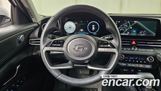 Hyundai The New Avante Hybrid 2022 — ფოტო 15/30