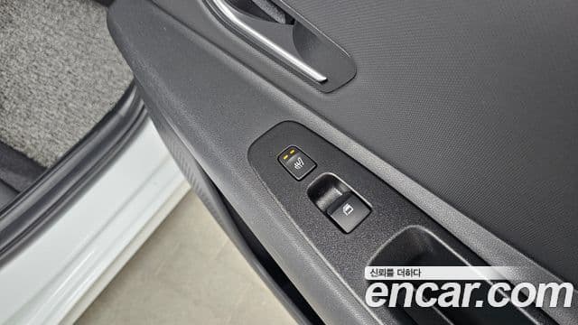 Hyundai The New Avante Hybrid 2022 — ფოტო 17/30