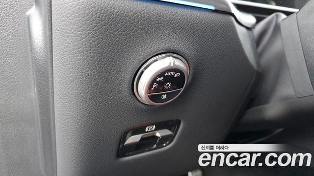 Mercedes-Benz GLC-Class 2025 — ფოტო 19/20