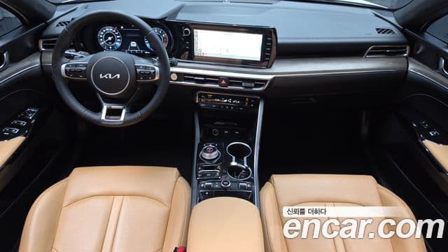 Kia K5 2022 — ფოტო 10/20