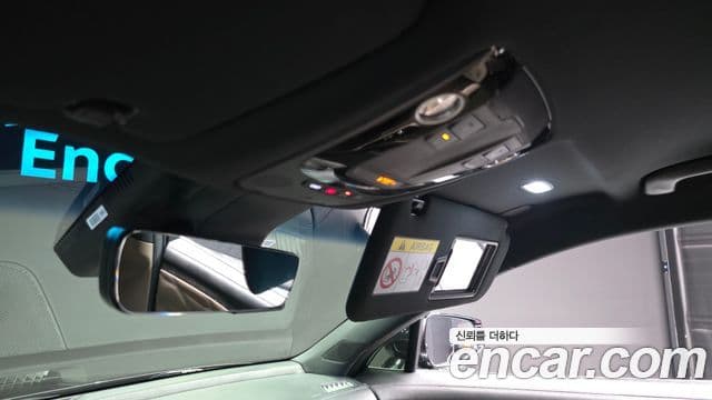 Kia K8 2021 — Şəkil 18/20