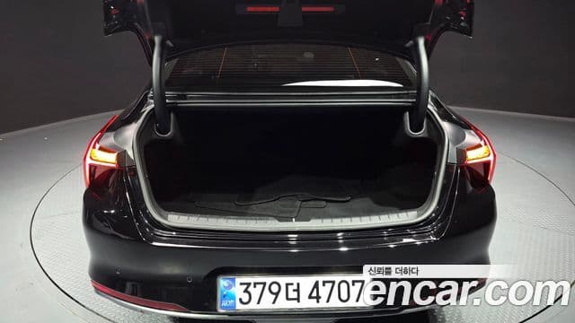 Kia K8 2021 — Şəkil 20/20