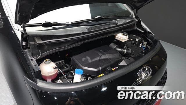Hyundai Staria 2021 — ფოტო 6/20