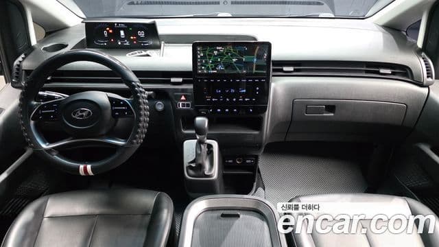 Hyundai Staria 2021 — ფოტო 7/20
