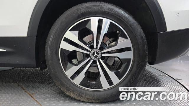 Mercedes-Benz GLB-Class 2022 — фото 5 из 20