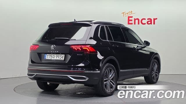 Volkswagen Tiguan 2022 — ფოტო 2/20