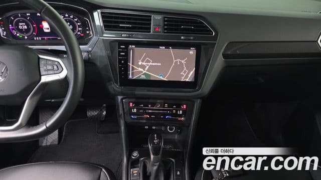 Volkswagen Tiguan 2022 — фото 13 из 20
