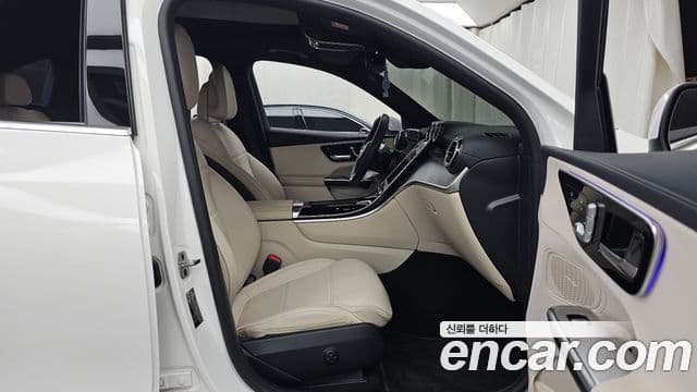 Mercedes-Benz GLC-Class 2024 — Şəkil 11/20