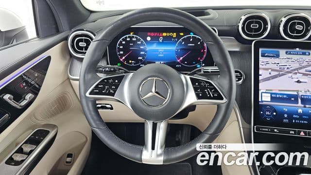 Mercedes-Benz GLC-Class 2024 — Фото 13/20