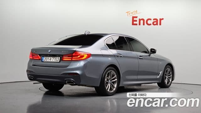 BMW 5 Series 2018 — Şəkil 2/20
