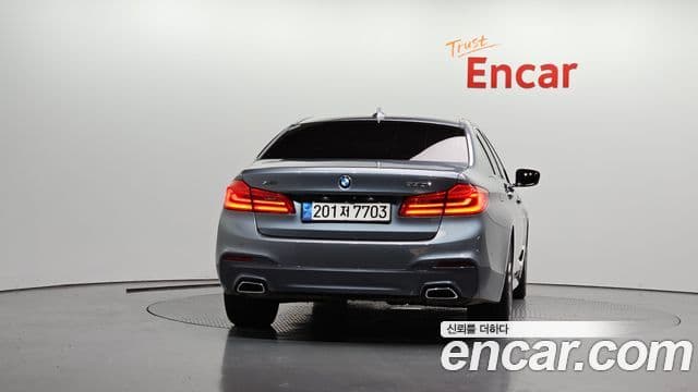 BMW 5 Series 2018 — Şəkil 4/20