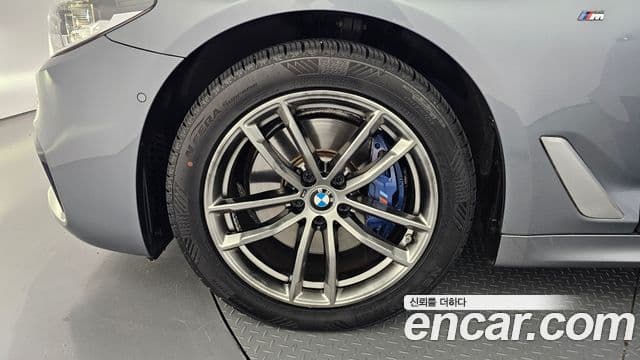 BMW 5 Series 2018 — Şəkil 5/20