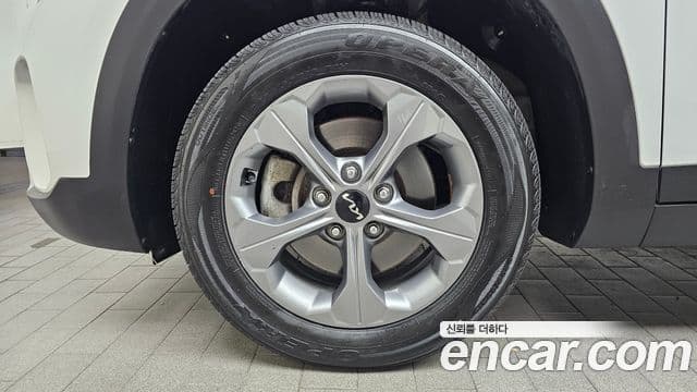Kia Seltos 2023 — Şəkil 4/20