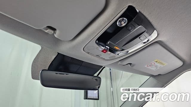 Kia Seltos 2023 — Şəkil 19/20