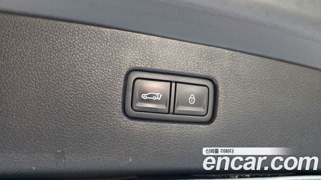 Genesis GV80 2022 — Şəkil 32/38