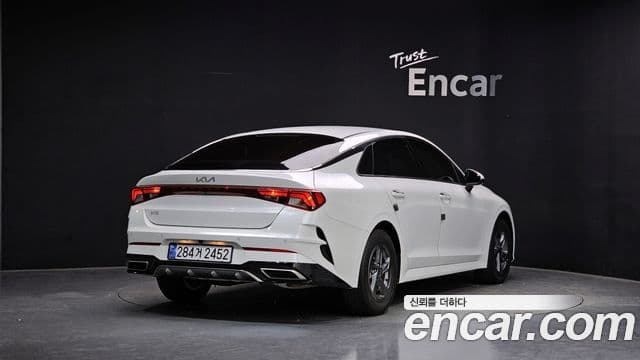 Kia K5 2023 — Şəkil 2/20