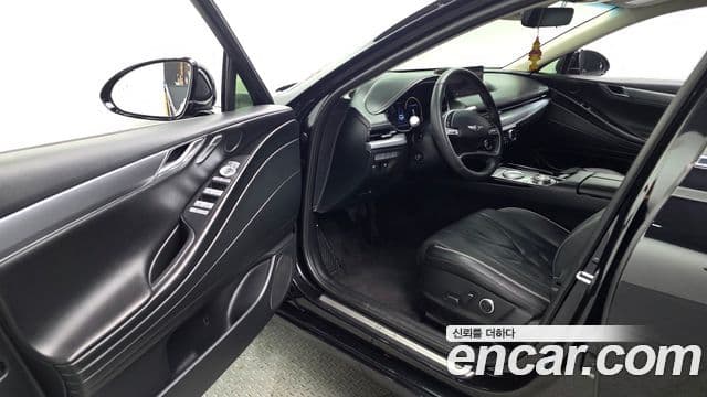 Genesis Electrified G80 2021 — фото 8 из 20