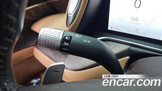 Genesis G90 2022 — Photo 15/38