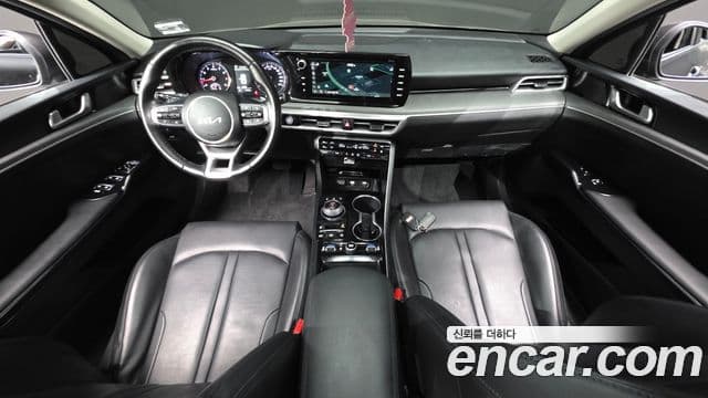 Kia K5 2022 — ფოტო 7/20