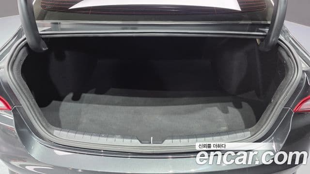 Kia K5 2022 — ფოტო 16/20